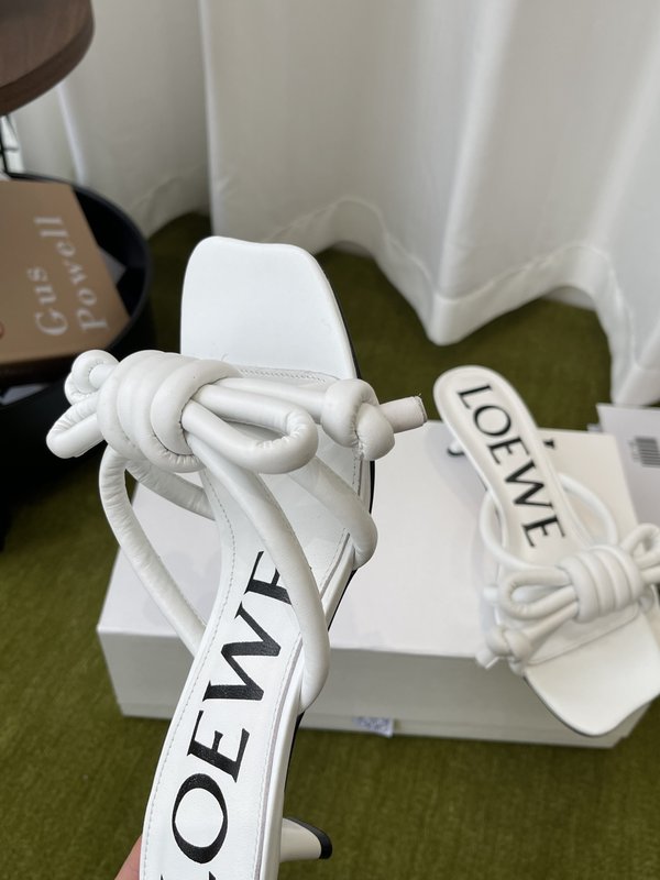 LOEWE 로에베 레트로 스타일 미들힐 비치 슬리퍼 001-278875