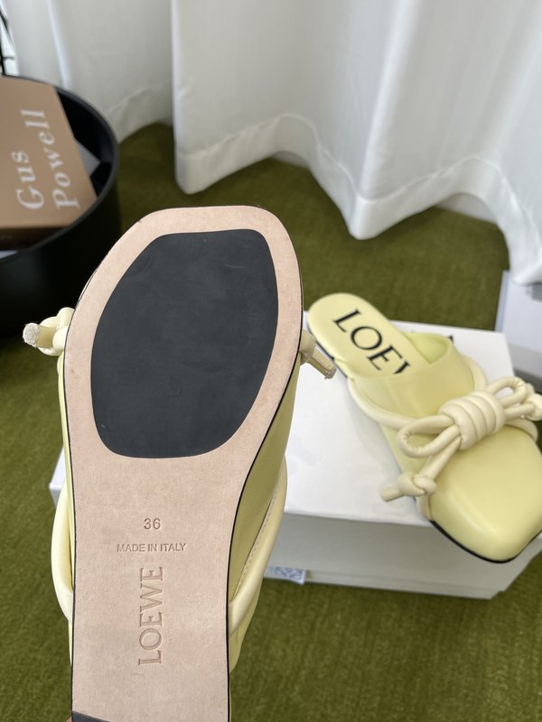 LOEWE 빈티지 반슬리퍼 001-278884