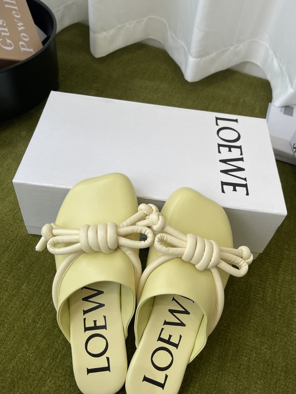 LOEWE 빈티지 반슬리퍼 001-278884