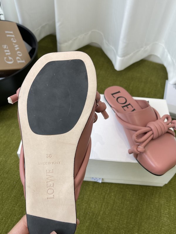 LOEWE 로에베 복고 반슬리퍼 001-278885
