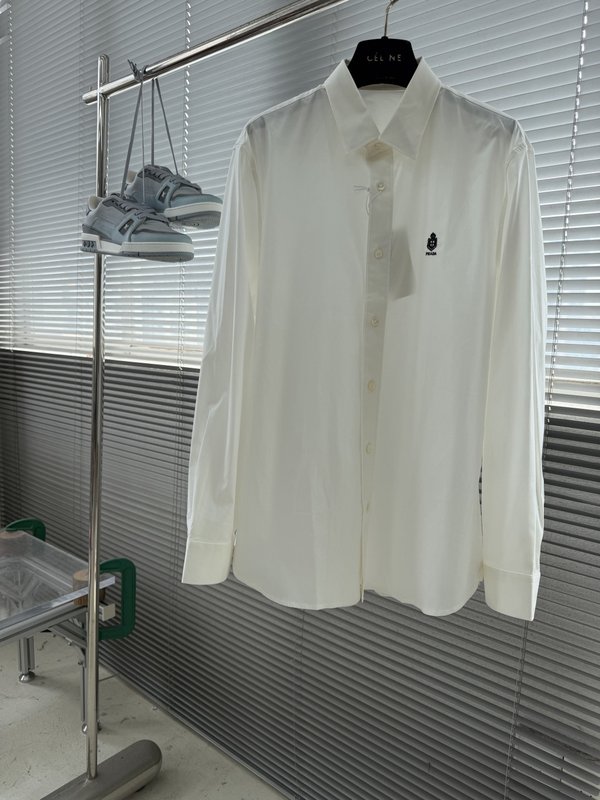 PRADA 가슴 자수 상세 포플린 셔츠 001-278901