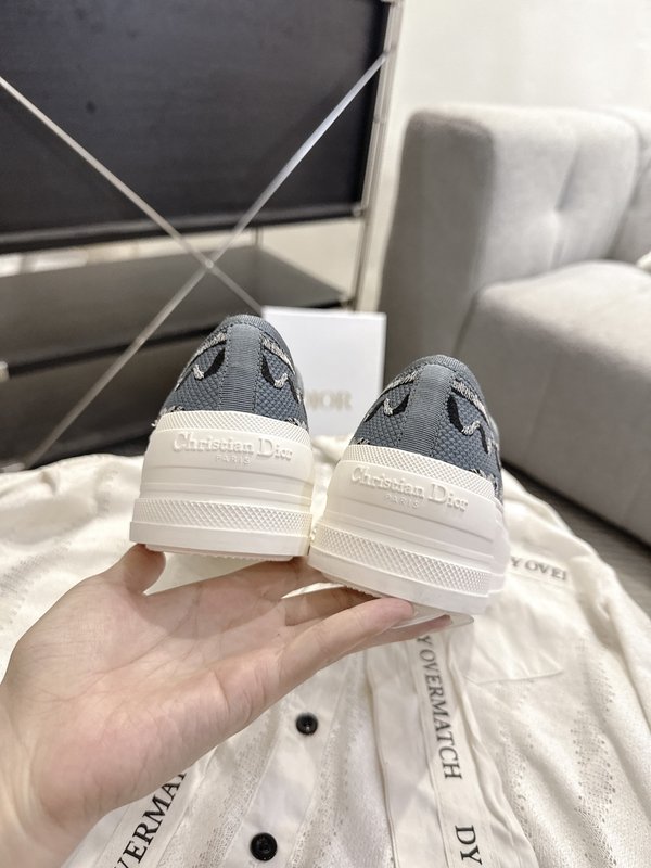 디올 자수 두꺼운 밑창 플랫 캐주얼 슈즈 001-279050