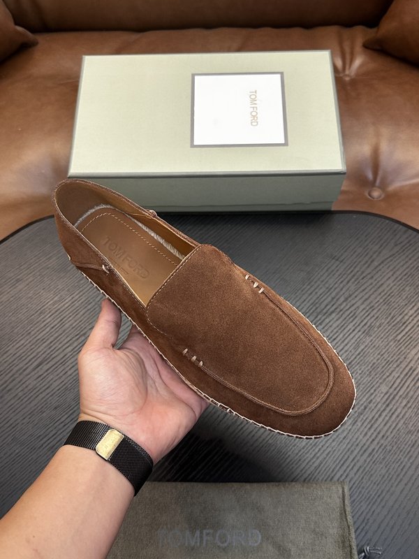 TOM FORD Cambridge 소가죽 로우탑 운동화 001-279222
