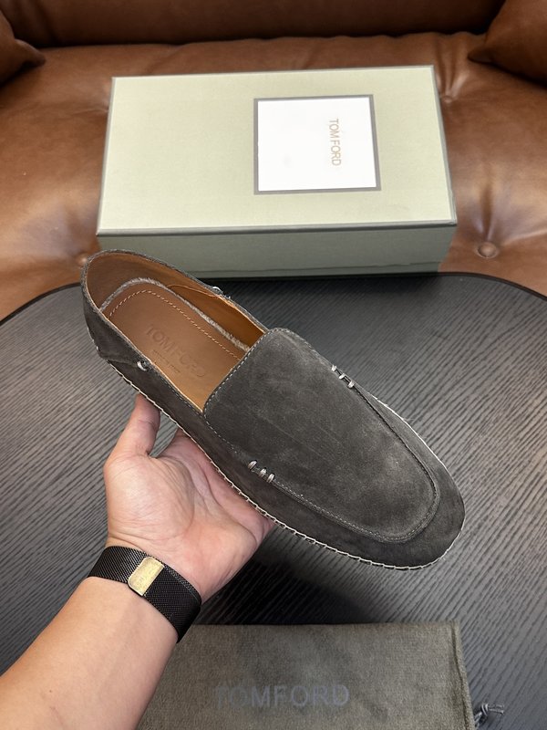 TOM FORD Cambridge 소가죽 로우탑 스니커 001-279223