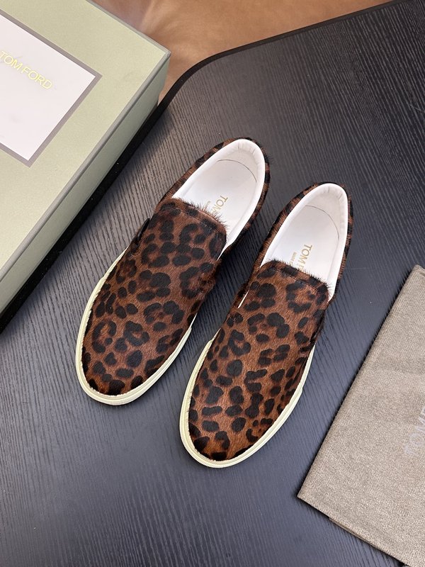 TOM FORD Cambridge 소가죽 로우탑 스니커 001-279224