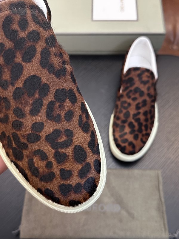 TOM FORD Cambridge 소가죽 로우탑 스니커 001-279224