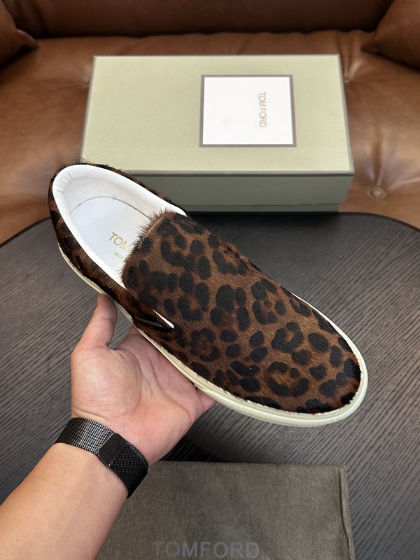 TOM FORD Cambridge 소가죽 로우탑 스니커 001-279224