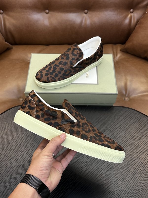 TOM FORD Cambridge 소가죽 로우탑 스니커 001-279224