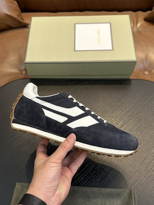 TOMFORD Cambridge 소가죽 로우탑 스니커즈 001-279230