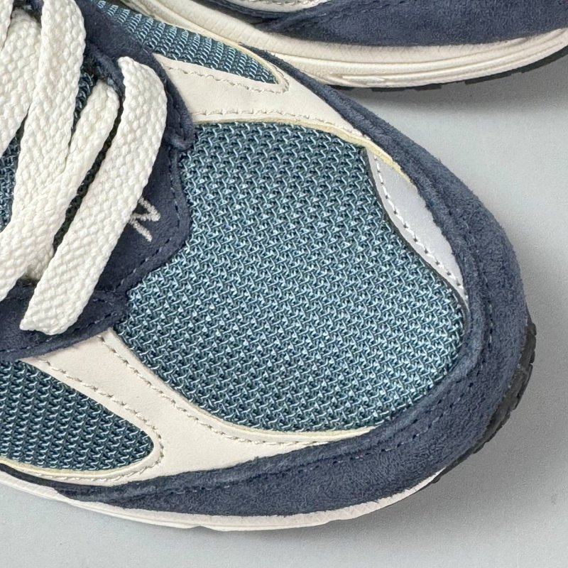 New Balance 2002R 레트로 캐주얼 러닝화 001-279681