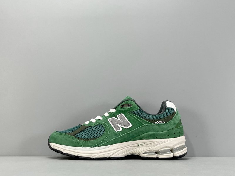 뉴발란스 NB2002R 레트로 캐주얼 로우탑 러닝화 001-279735