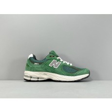 뉴발란스 NB2002R 레트로 캐주얼 로우탑 러닝화 001-279735