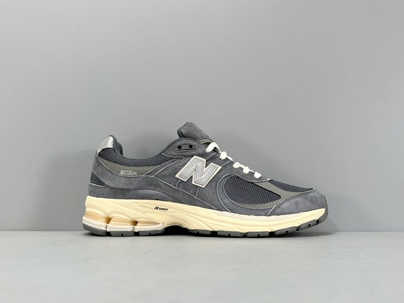 New Balance NB2002R 레트로 로우탑 러닝 001-279745