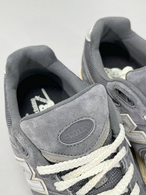 New Balance NB2002R 레트로 로우탑 러닝 001-279745