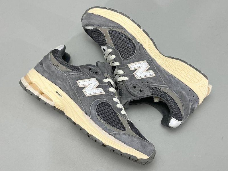 New Balance NB2002R 레트로 로우탑 러닝 001-279745