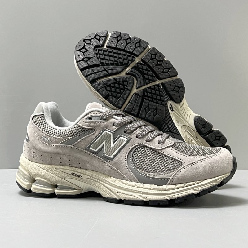 뉴발란스 레트로 로우탑 러닝화 001-279749