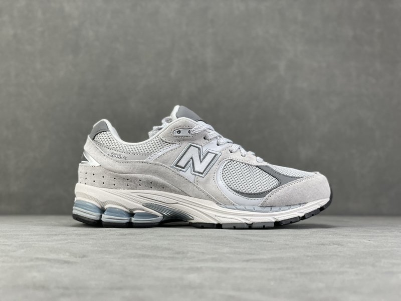 New Balance 2002R 레트로 스니커즈 001-279751