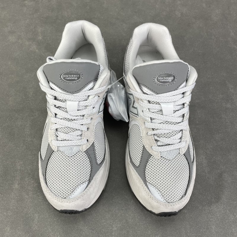 New Balance 2002R 레트로 스니커즈 001-279751