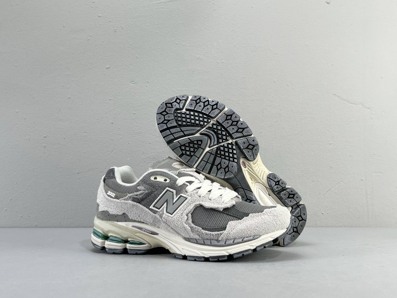 뉴발란스 NB2002R 해체 클라우드 레인 그레이 러닝 001-279782
