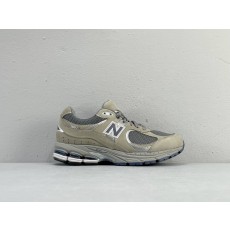 뉴발란스 2002R 레트로 운동화 001-279787