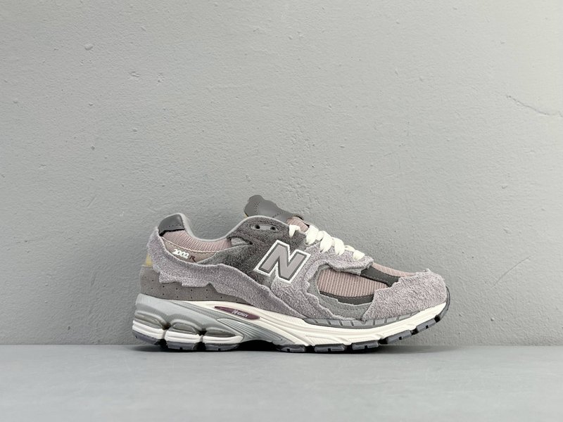 뉴발란스 2002R 로우탑 러닝화 001-279788