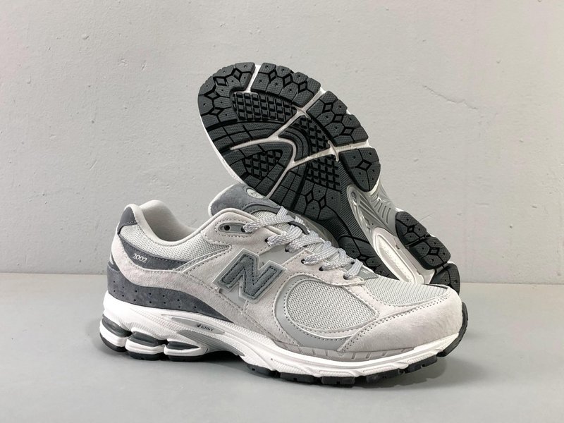 New Balance 2002R 로우탑 러닝화 001-279792