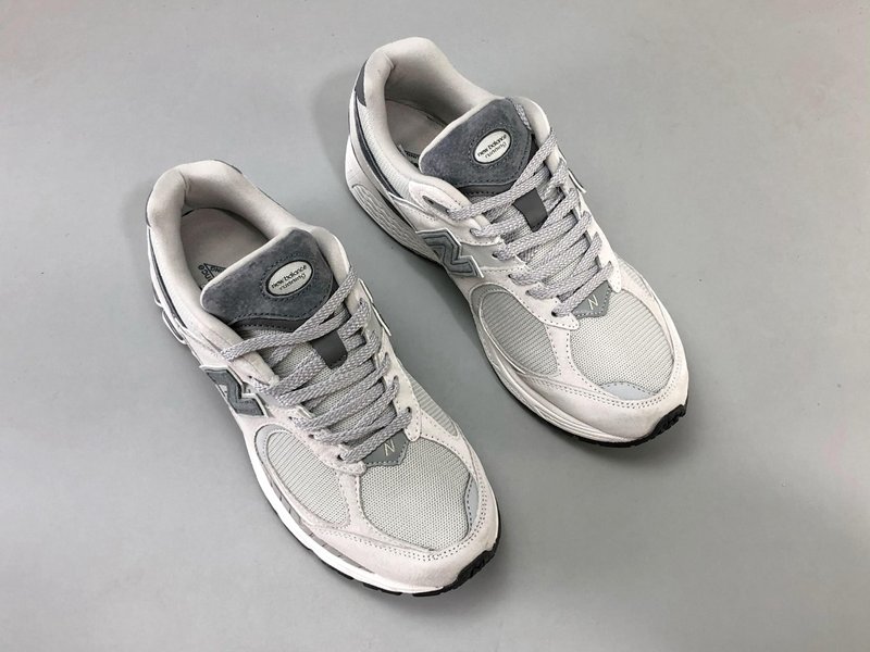 New Balance 2002R 로우탑 러닝화 001-279792