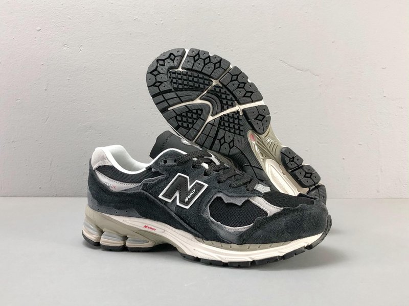 NB 2002R 흑백 런닝화 001-279793