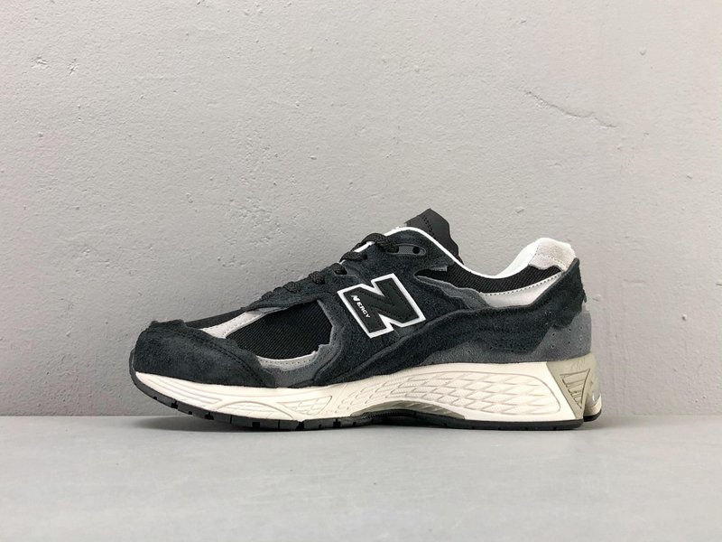 NB 2002R 흑백 런닝화 001-279793