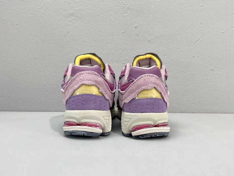 New Balance 2002R 핑크퍼플 디컨 러닝화 001-279797