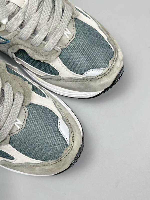 New Balance 디컨스트럭션 시리즈 레트로 로우탑 001-279799