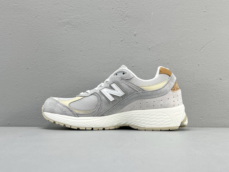 NB 2002R 미끄럼 방지 러닝화 001-279802