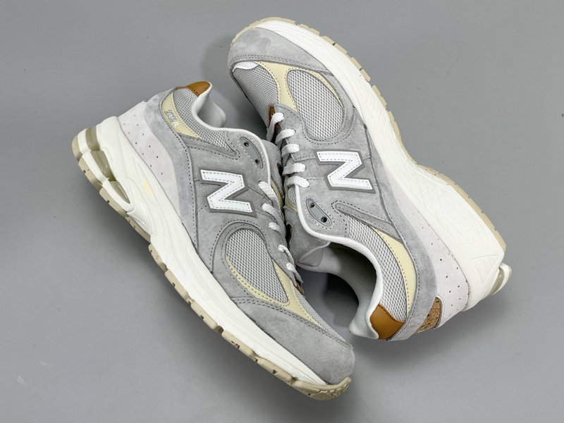 NB 2002R 미끄럼 방지 러닝화 001-279802