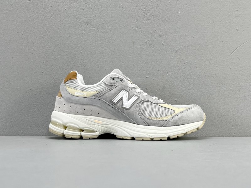 NB 2002R 미끄럼 방지 러닝화 001-279802