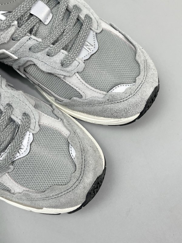 New Balance 2002R 로우탑 러닝화 001-279806
