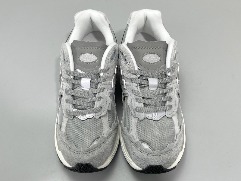 New Balance 2002R 로우탑 러닝화 001-279806
