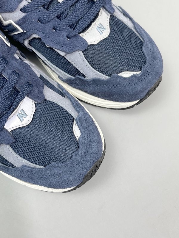 New Balance 2002R 로우탑 러닝화 001-279809