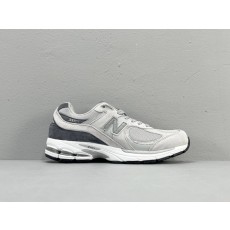 New Balance 미끄럼 방지 로우탑 러닝화 001-279810