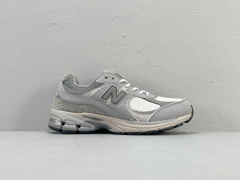 NB2002R 미드그레이 로우탑 러닝화 001-279811