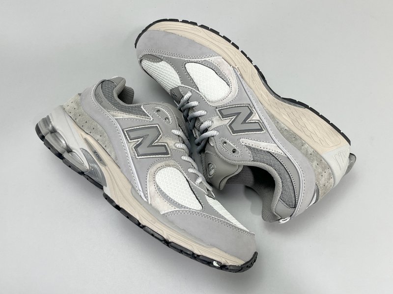 NB2002R 미드그레이 로우탑 러닝화 001-279811