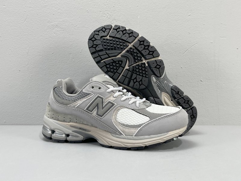 NB2002R 미드그레이 로우탑 러닝화 001-279811