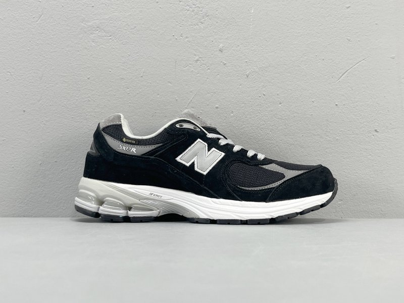 NB 블랙 그레이 실버 러닝화 001-279812