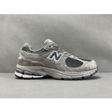 뉴발란스 2002R 로우탑 스니커즈 001-279818