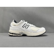 뉴발란스 화이트 운동화 001-279821