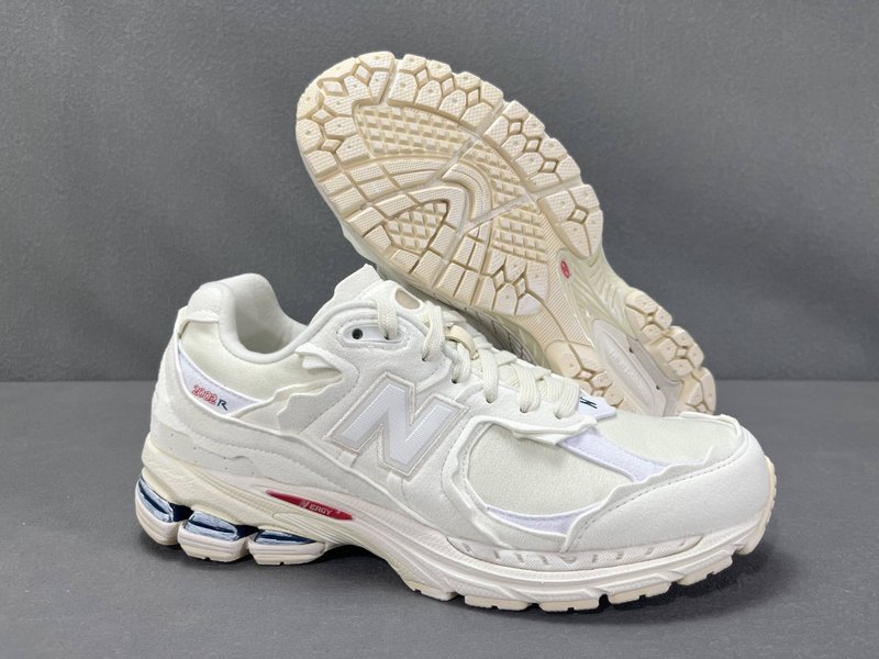 New Balance 디컨스트럭션 시솔트 화이트 스니커 001-279826
