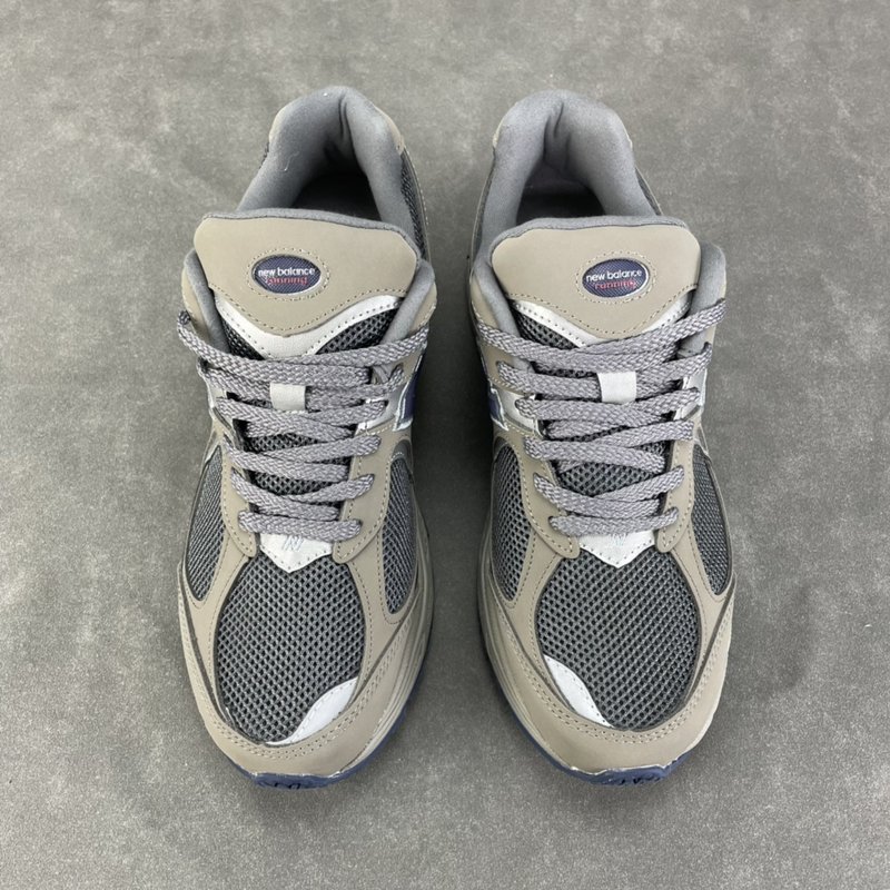 New Balance 2002R 클래식 그레이 001-279831