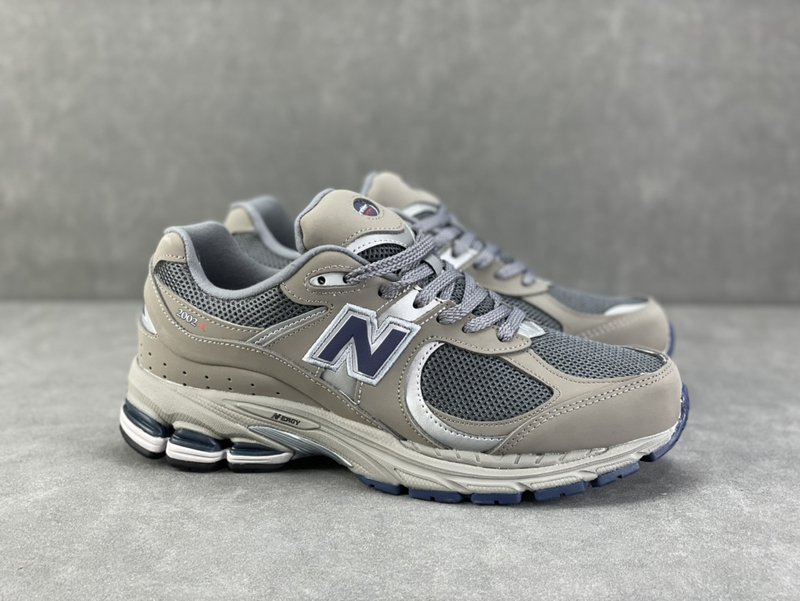 New Balance 2002R 클래식 그레이 001-279831