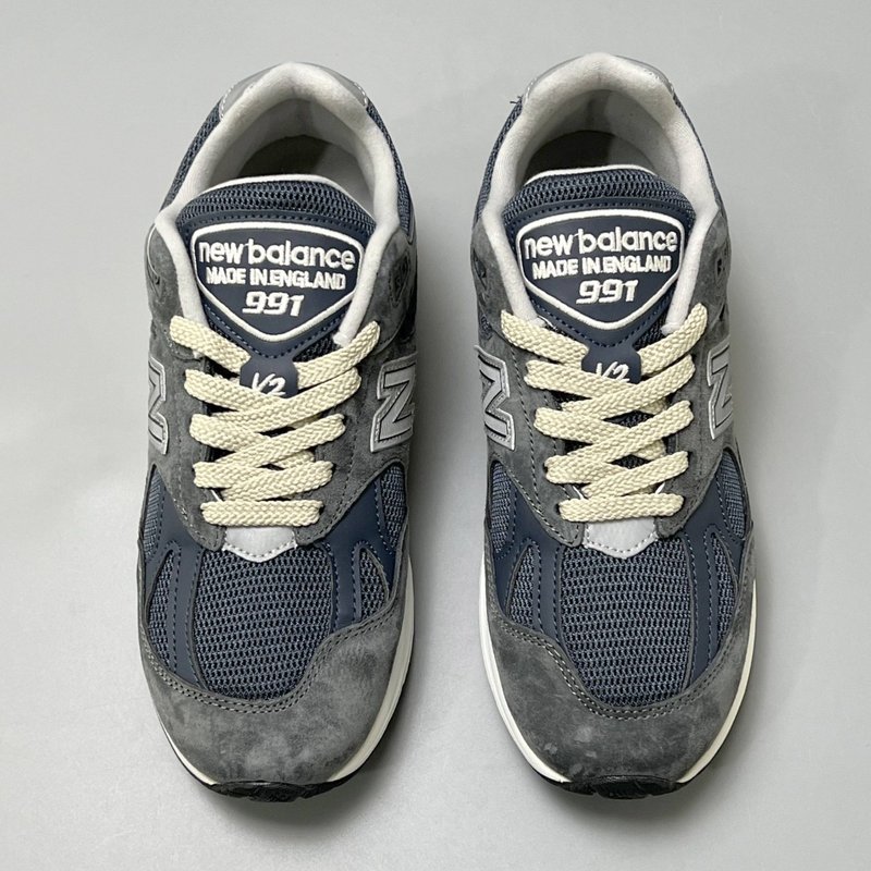 New Balance 991 V2 그레이 러닝화 001-279840