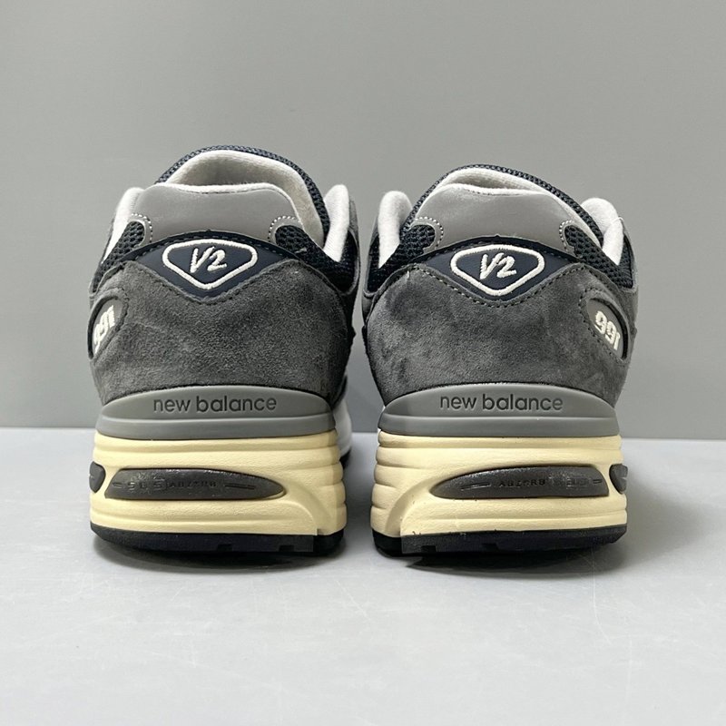 New Balance 991 V2 그레이 러닝화 001-279840