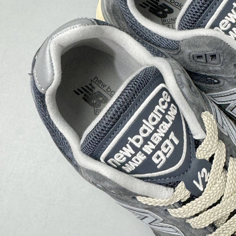 New Balance 991 V2 로우탑 러닝화 001-279844